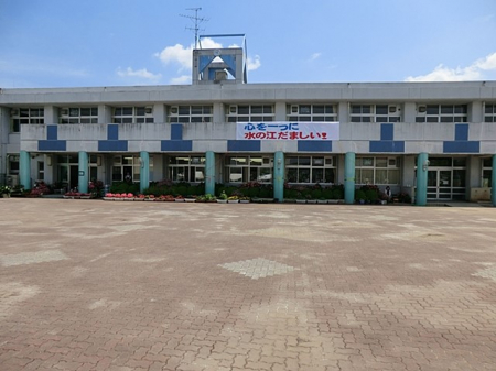 ���ӊ��@���w�Z 320m �s���s�����̍]���w�Z