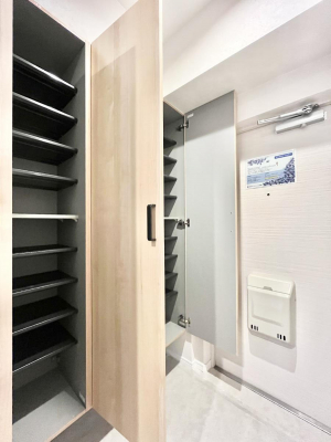 ���̑����ρ@�����Ղ���[�ł���V���[�Y�{�b�N�X�ŉƑ��S���̌C���A���ւ�������B  