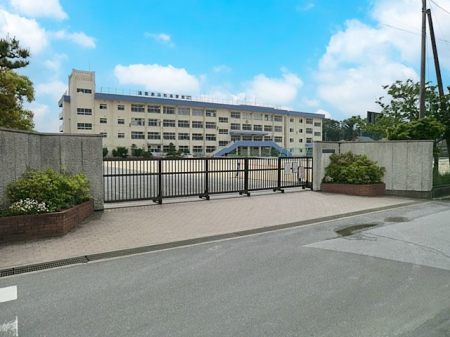 ���ӊ��@���w�Z 1000m �s��s�����L�˒��w�Z