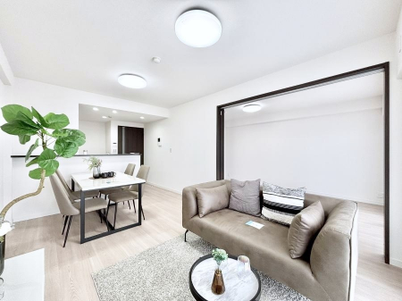 ���r���O�@�Ƒ��ꏏ�ɂ��H�����y���݂����Ȃ�L�X���r���O�_�C�j���O  