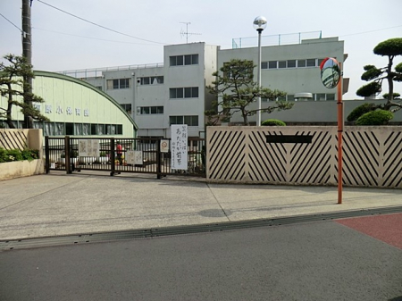 ���ӊ��@���w�Z 540m �D���s���O�����w�Z