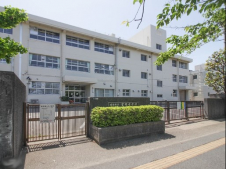 ���ӊ��@���w�Z 550m �Y���s���x�����w�Z