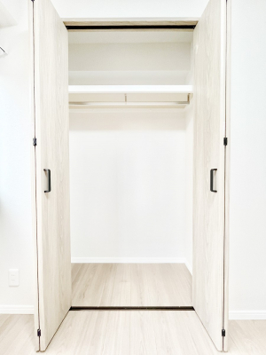 ���[�@��������ߗނ��X�b�L�����[���Ă����N���[�[�b�g�t���ł��B