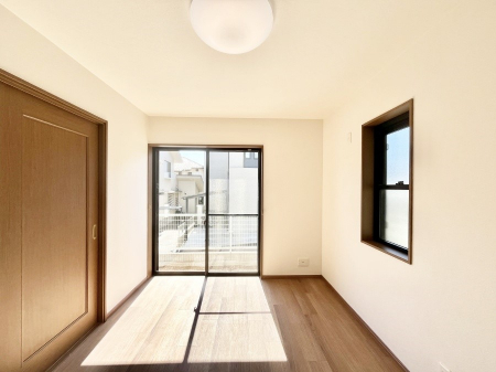 ���̑����ρ@2�ʍ̌����m�ۂ������邢��ԁB�Ƒ��݂�Ȃ����K�ȕ�炵����������݌v�ł��B