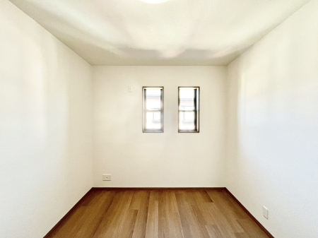 �Q���@�g���₷���`�Ńx�b�g��Ƌ�̒u�����ɂ����邱�Ƃ�����܂���B