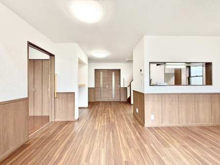 ���̑����ρ@�Ƒ������R�ƏW�܂�e���̃X�y�[�X�ɂȂ肻��