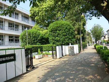 ���ӊ��@���w�Z 1500m �K�u��s�����ԏ��w�Z