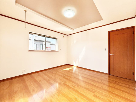 �Q���@�g���₷���`�Ńx�b�g��Ƌ�̒u�����ɂ����邱�Ƃ�����܂���B   