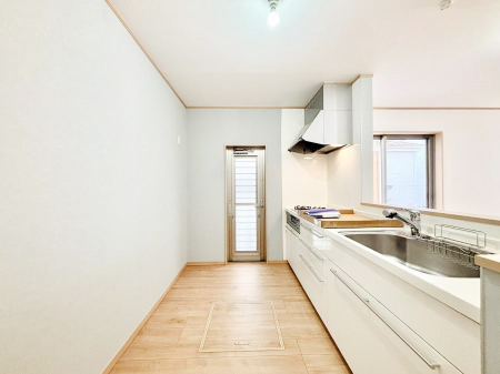 �L�b�`���@�L�b�`���̓S�~�o���ɕ֗��ȏ�����t���ł��B�̌����Ƃ�Ċ��C���ł��܂�