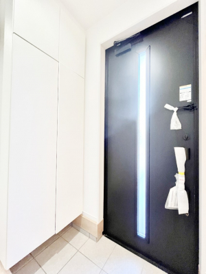 ���ց@�����`Entrance�`�@�Ƃ̒��ł��q�l���}����ŏ��̏ꏊ�ł��錺�ւ́A�Ƃ̈�ۂ��̂��̂ł��I�L�x�Ȍ��֎��[�ŁA����Y��ɕۂ��Ƃ��o���܂��􌺊ւɂ͂����Ղ���[�̉��ʔ��������I