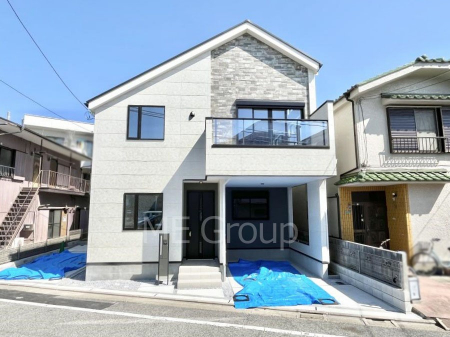 ���n�O�ώʐ^�@�������ꂽ�O�ρA�㎿�ȏZ��Ԃ��L���鎺���͉i�����S���ĉ߂�����Z���ł��B 