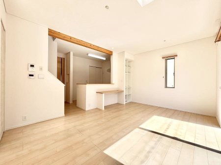 ���r���O�@�������������͋C�̂k�c�j�͉Ƒ��݂�Ȃ̉��K���  