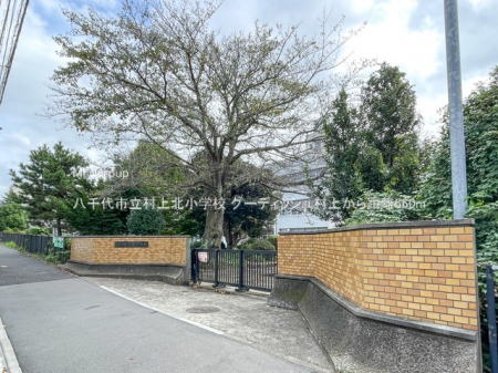 ���ӊ��@���w�Z 560m �����s������k���w�Z