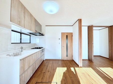 �L�b�`���@�������������I�ɁA�y�����I�V�X�e���L�b�`��  