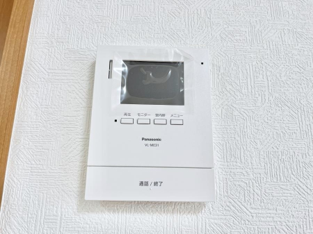 ���̑����ρ@���q�҂��m�F�ł���s�u���j�^�[�t�C���^�[�z��