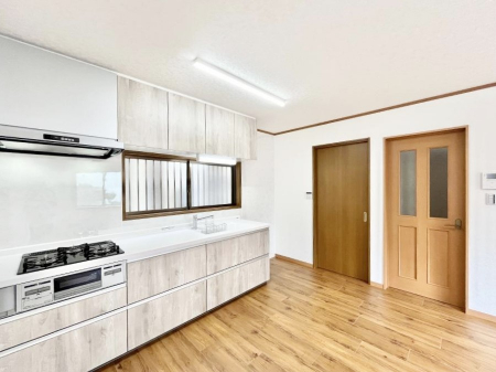 �L�b�`���@��Ƃ肠��L�b�`���ł͂��Ƒ��Ɗy�������������ł��܂��B