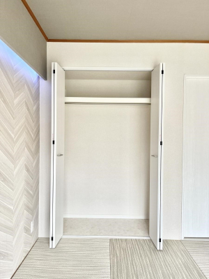 ���[�@��������ߗނ��X�b�L�����[���Ă����N���[�[�b�g�t���ł��B