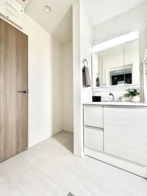 ���̑��@�������̂�����K��Ԃł��B�����̐g�x�x���C�����ǂ����g�������܂��B 