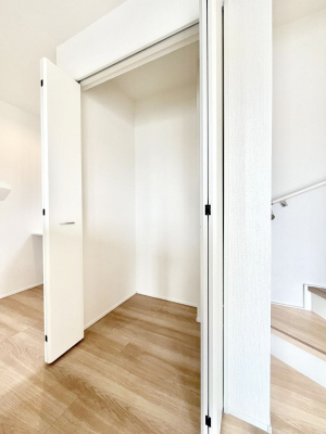 ���̑����ρ@�L�b�`���ɂ̓p���g���[�I�H�ނ̃X�g�b�N�͂������A���p�i�̎��[�Ȃǎg�����͂��낢��I