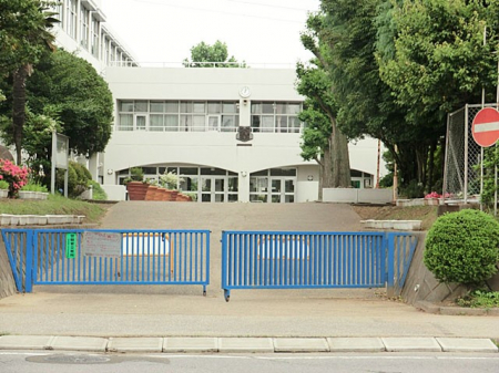 ���ӊ��@���w�Z 1049m ���s����ÃP�u���w�Z