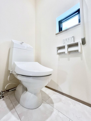 �g�C���@�����`Toilet�`�@�Y��E�X�b�L���E���K�ȃE�H�V�����b�g�t�g�C���ł��낰���Ԃł��B�g�C���͖����g�킴��𓾂Ȃ����́B����������ۂ������ł��ˁB�g�C����2��������̂Œ��̍��G���ɕ֗��ł��I