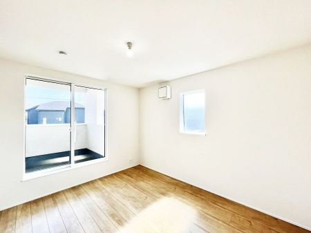 ���̑����ρ@�������T�������`Bed Room�`  �u��������������l�v�Ƃ��v�w�ł�����肭�낰��Q���B�����̉Ǝ��₨�d���ɔ�ꂽ���̓t�J�t�J�̃x�b�g�Ŗ�����Ă��������B�{�I�������Ă����K�ȍL����������