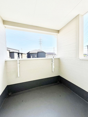 �o���R�j�[�@�������T�������`Balcony�`  �o���R�j�[�͉������z���������݁A���z�c����󕨂��C�����悭�������Ƃ��ł��܂��B�g���₷���J���I�ȃo���R�j�[�ł����z�����������Ղ�~�蒍���A�o���R�j�[�t���Z�܂��B  