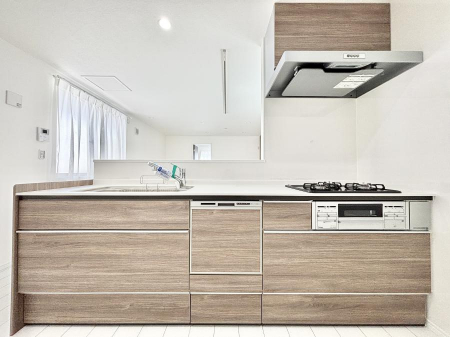 �L�b�`���@�������������I�ɁA�y�����I�V�X�e���L�b�`��  