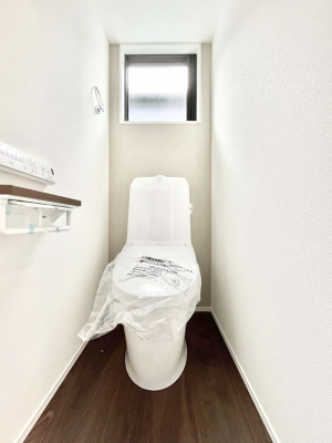 �g�C���@�����`Toilet�`�@�Y��E�X�b�L���E���K�ȃE�H�V�����b�g�t�g�C���ł��낰���Ԃł��B�g�C���͖����g�킴��𓾂Ȃ����́B����������ۂ������ł��ˁB�g�C����2��������̂Œ��̍��G���ɕ֗��ł��I