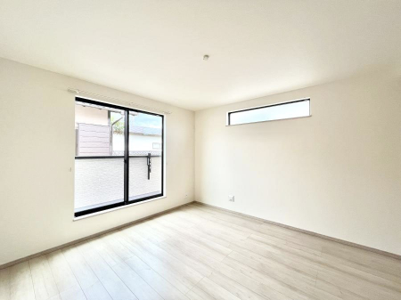 ���̑����ρ@������B�������`Bed Room�`  �u��������������l�v�Ƃ��v�w�ł�����肭�낰��Q���B  �����̉Ǝ��₨�d���ɔ�ꂽ���̓t�J�t�J�̃x�b�g�Ŗ�����Ă��������B�{�I�������Ă����K�ȍL����������