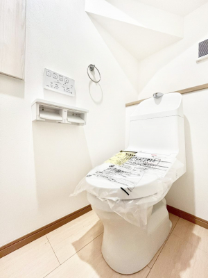 �g�C���@�������P�������`Toilet�`�@�������̂��鐅����g�C���̓E�H�V�����b�g�t���ł����g�C���͖����g�킴��𓾂Ȃ����́B����������ۂ������ł��ˁB�g�C����2��������̂Œ��̍��G���ɕ֗��ł��I