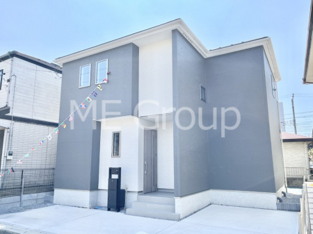 ���n�O�ώʐ^�@�������ꂽ�O�ρA�㎿�ȏZ��Ԃ��L���鎺���͉i�����S���ĉ߂�����Z���ł��B 