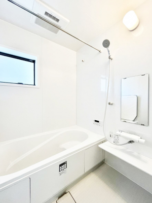 �����@����̔�������Ă���閾�邢�������̂���o�X���[��