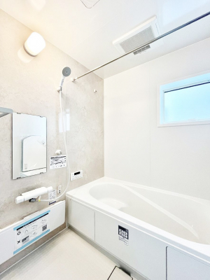 �����@����̔�������Ă���閾�邢�������̂���o�X���[��