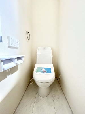 �g�C���@�g�C����1�K��2�K���ꂼ��ɔz�u����Ă��ĂƂĂ��֗��ł��B 