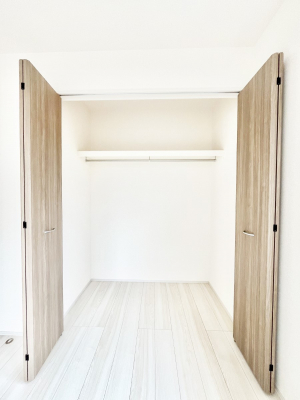 ���[�@�����Ղ�̎��[�X�y�[�X�ŉ��K�ɕ�点����