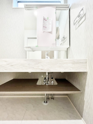 ���ʑ�E���ʏ��@�傫�����₷���O�ʋ��Ő�����������ʑ�́A�g�����Ȃ݃`�F�b�N�ɂ������߂ł��B