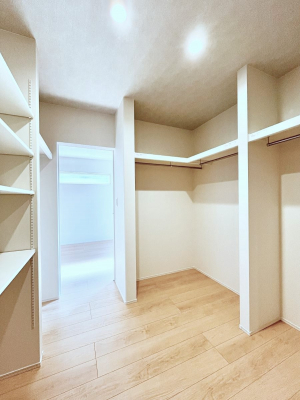 ���̑��@�ߗނ��n���K�[�Ɋ|�����܂܎��[�ł���WIC�B�ߗނ̐������ڂ����₷���ĕ֗��ł��I