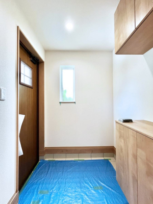 ���ց@�����`Entrance�`�@�Ƃ̒��ł��q�l���}����ŏ��̏ꏊ�ł��錺�ւ́A�Ƃ̈�ۂ��̂��̂ł��I�L�x�Ȍ��֎��[�ŁA����Y��ɕۂ��Ƃ��o���܂��􌺊ւɂ͂����Ղ���[�̉��ʔ��������I
