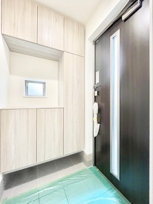 ���ց@�����`Entrance�`�@�Ƃ̒��ł��q�l���}����ŏ��̏ꏊ�ł��錺�ւ́A�Ƃ̈�ۂ��̂��̂ł��I�L�x�Ȍ��֎��[�ŁA����Y��ɕۂ��Ƃ��o���܂��􌺊ւɂ͂����Ղ���[�̉��ʔ��������I