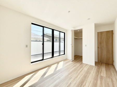 ���̑����ρ@�u�₩�ȓ��������������S�̂�D������ݍ���ł���܂�