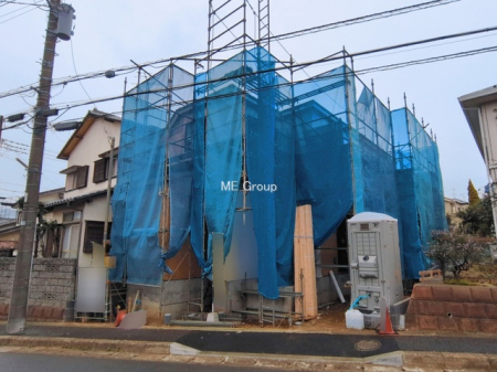 ���n�O�ώʐ^�@�`Exterior�`�@�ՐÂȏZ��n�Ŏq��ĉƑ��Ƀs�b�^���B�����̂��U�������K�ȗ΂Ɍb�܂ꂽ�G���A�ŁA���R�ɕ�܂ꂽ���₩�ȕ�炵���������邽�߂́A��Ƃ肠��Z���������Ă��܂��B