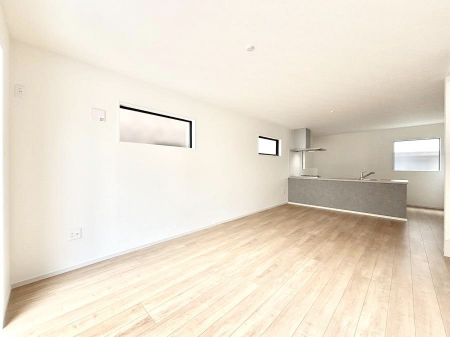 ���r���O�@�������������͋C�̂k�c�j�͉Ƒ��݂�Ȃ̉��K���  