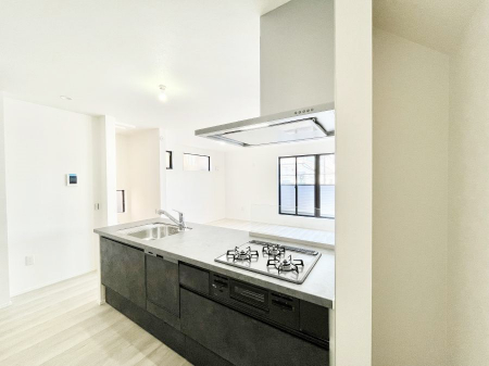 �L�b�`���@���������Ȃ��炲�Ƒ��Ƃ̉�b���y���߂�ΖʃJ�E���^�[�L�b�`��