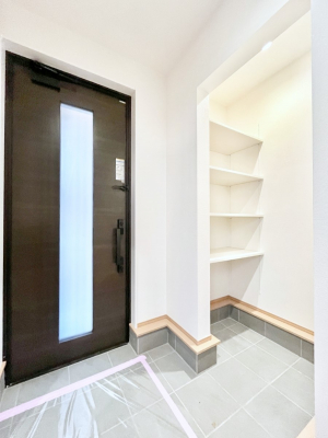 ���ց@�V���[�Y�C���N���[�N�t���̌��ցB�Ƒ��S���̌C��J��Ȃǂ���������[�ł��܂��B