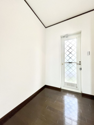 ���̑����ρ@���C���̌��ɂ����ꂵ�������