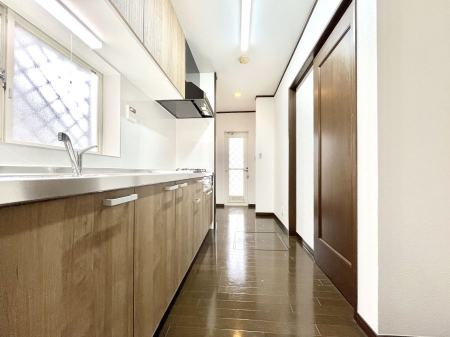 �L�b�`���@��Ƃ肠��L�b�`���ł͂��Ƒ��Ɗy�������������ł��܂��B