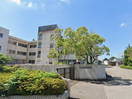 ���ӊ��@���w�Z 110m �����s�������Ò��w�Z