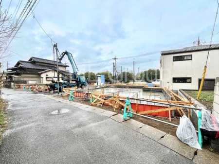 ���n�O�ώʐ^�@�O�ρ`Exterior�`�@�Z��n�ɂȂ��Ă���̂Ŏԗʂ����Ȃ��A�Â��ȗ��n�ł��B�q��Ċ����ǍD�ł������ӊ������킹�Ă��ē������Ē����܂��B  