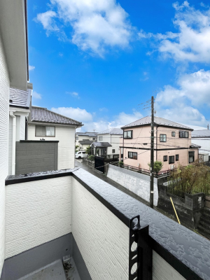 �o���R�j�[�@������1�������`Balcony�`  �o���R�j�[�͉������z���������݁A���z�c����󕨂��C�����悭�������Ƃ��ł��܂��B�g���₷���J���I�ȃo���R�j�[�ł����z�����������Ղ�~�蒍���A�o���R�j�[�t���Z�܂��B  